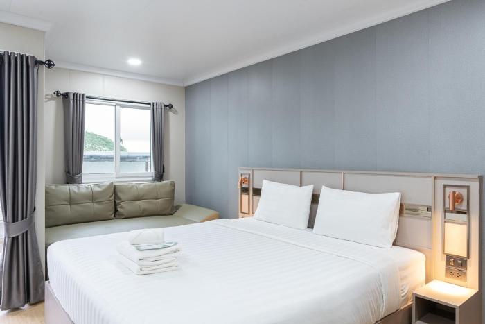 tj 4711 residence