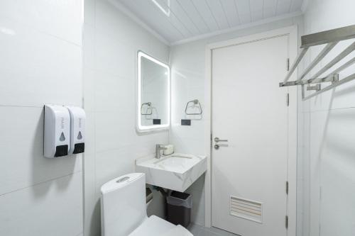 tj 4711 residence