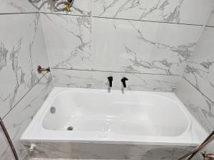 the eiffel hotel and banquet