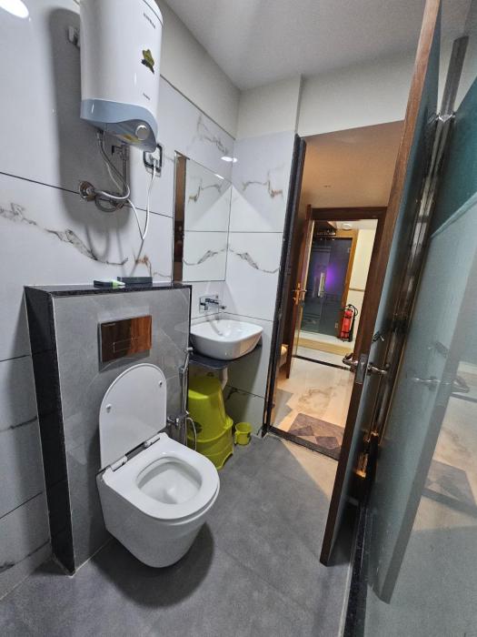 the eiffel hotel and banquet