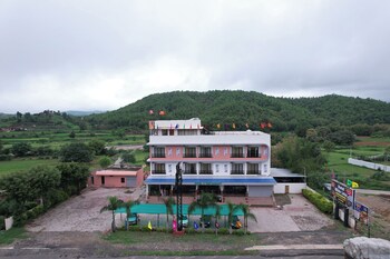 hotel white lotus