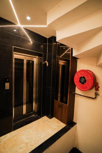 hotel ammison inn and suites