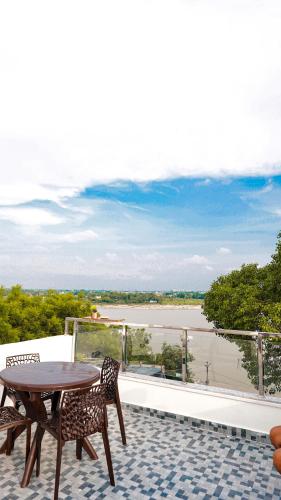 River Town Stays,,5 star