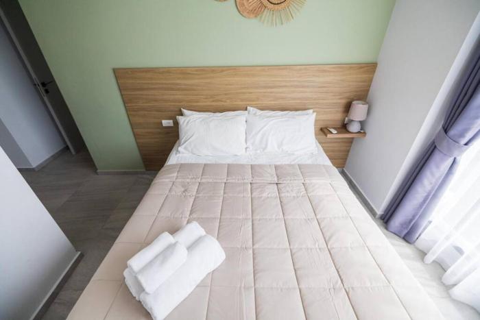 modern condo near the beach nv5