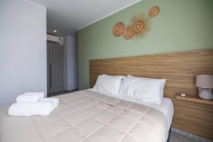 modern condo near the beach nv5