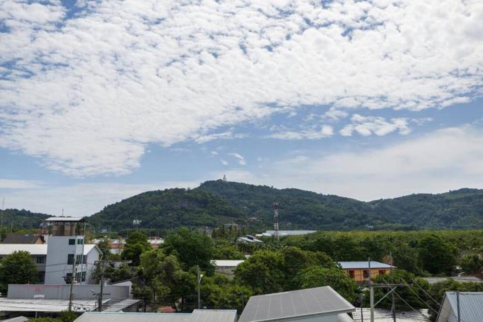 modern condo near the beach nv5