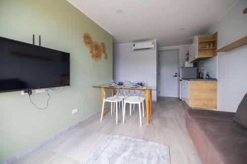 modern condo near the beach nv5