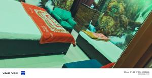 new gayatri palace near prem mandir