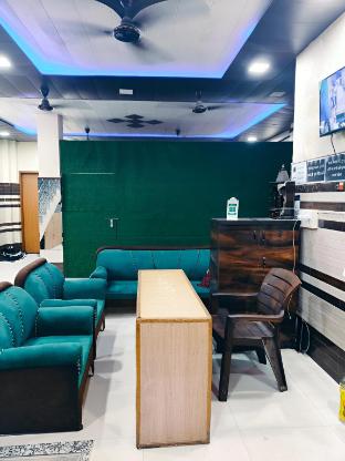 new gayatri palace near prem mandir