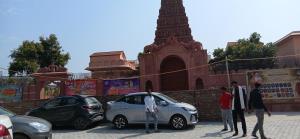 new gayatri palace near prem mandir