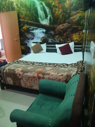 new gayatri palace near prem mandir