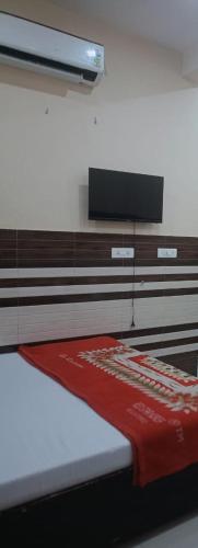 new gayatri palace near prem mandir