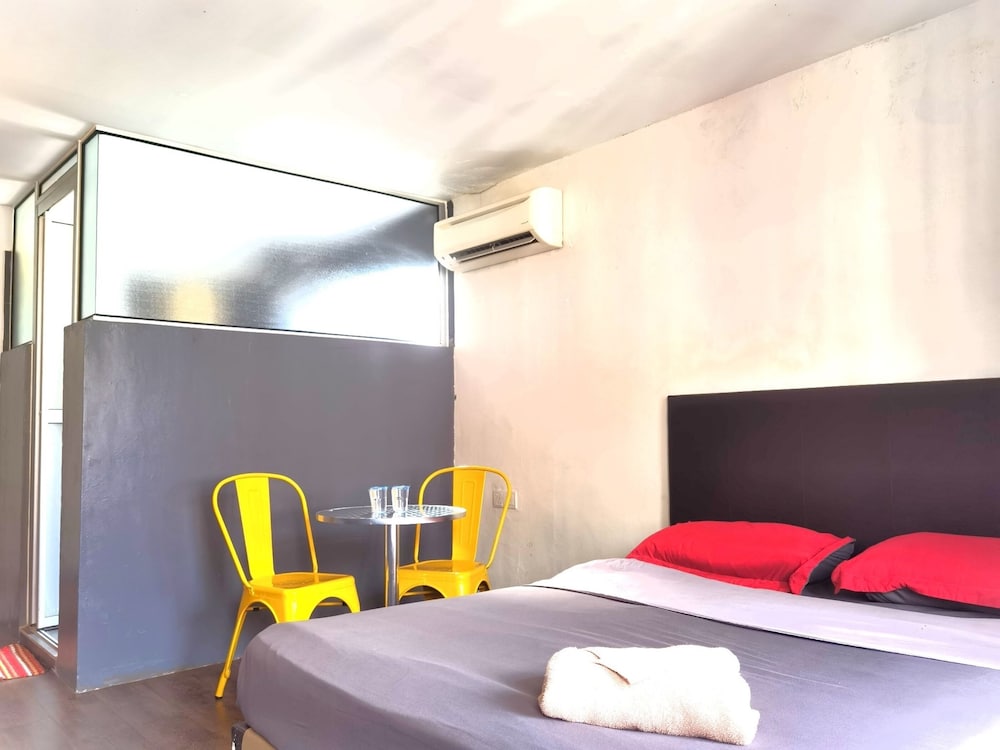 intime hotel kuchai lama