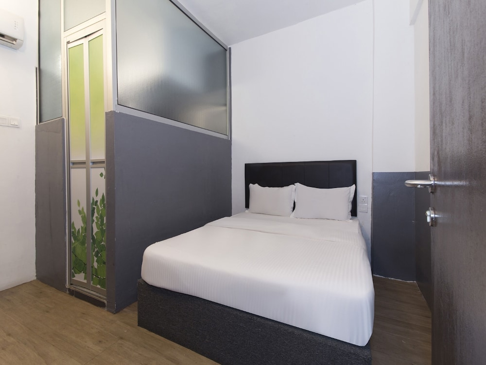 intime hotel kuchai lama