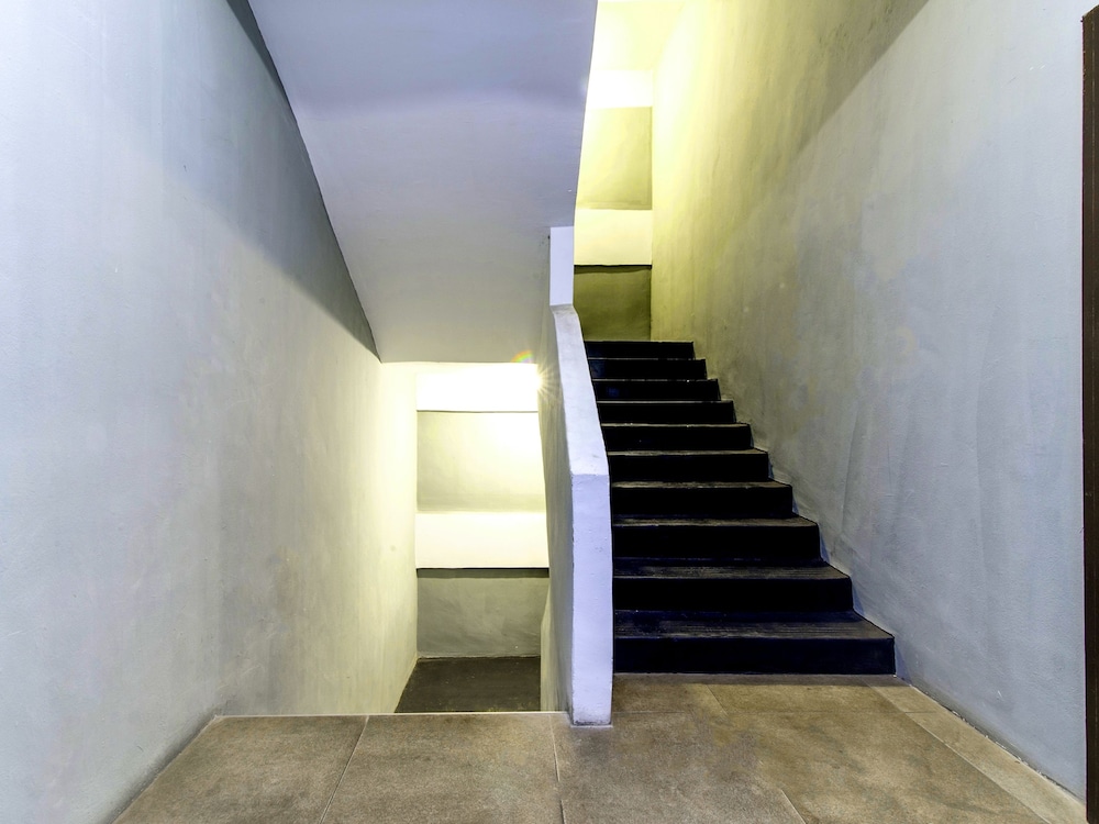 intime hotel kuchai lama