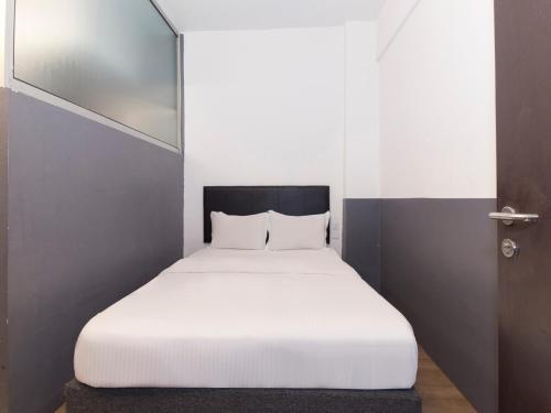intime hotel kuchai lama