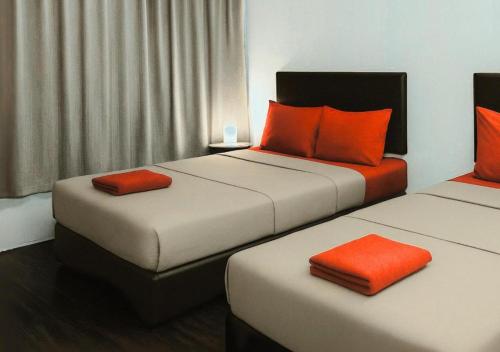 intime hotel kuchai lama