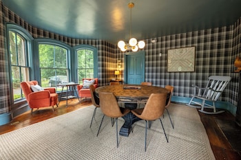 Wilder House Berkshires,,2 star