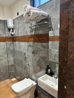 leo deluxe and suite room