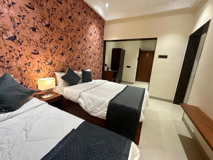 leo deluxe and suite room