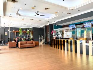 sky hotel chow kit pwtc
