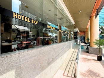 sky hotel chow kit pwtc