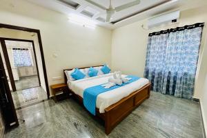 truelife bhavya manor breakfast included 2500 sft modern homes with garden panorama tirumala mountain view peaceful location fast wifi many restaurants nearby large hall ac bedrooms kitchen android tv top service with lots of love