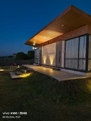 rivers edge by escape stays