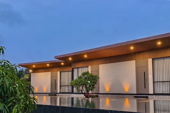 rivers edge by escape stays