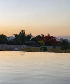 rivers edge by escape stays