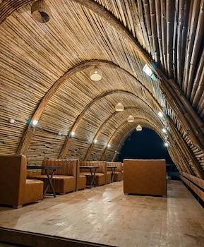 rivers edge by escape stays