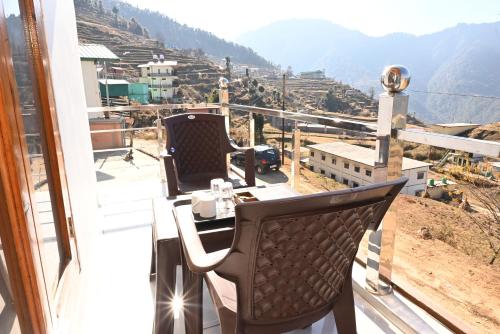 himalayan hill top resort
