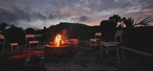bendheka cliff front cottages coorg
