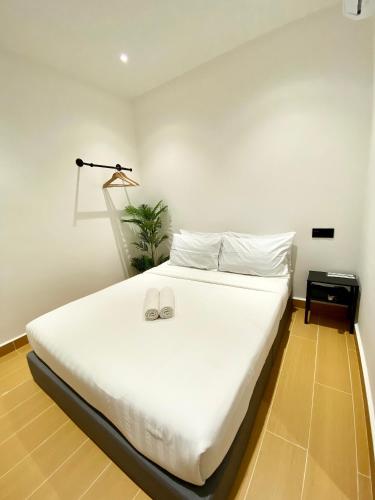 the 6n by sky hive