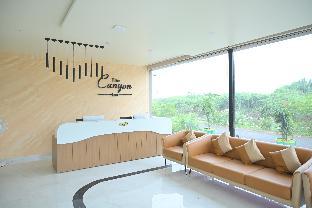 stayguru the canyon inn