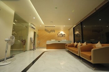 stayguru the canyon inn