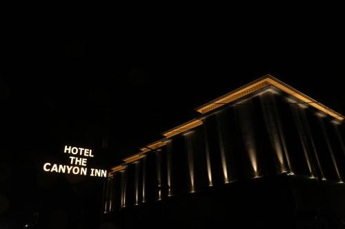Stayguru The Canyon Inn,,3 star