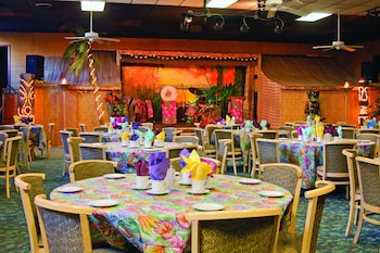 Tiki Resort,Glens Falls>>Diamond Point,3 star