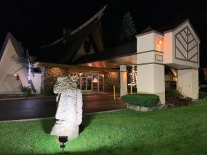 tiki resort