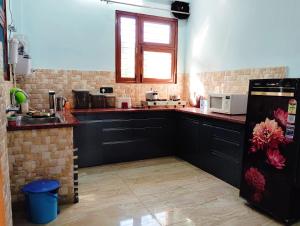 doon niwas homestay 2 bhk mountain view peaceful