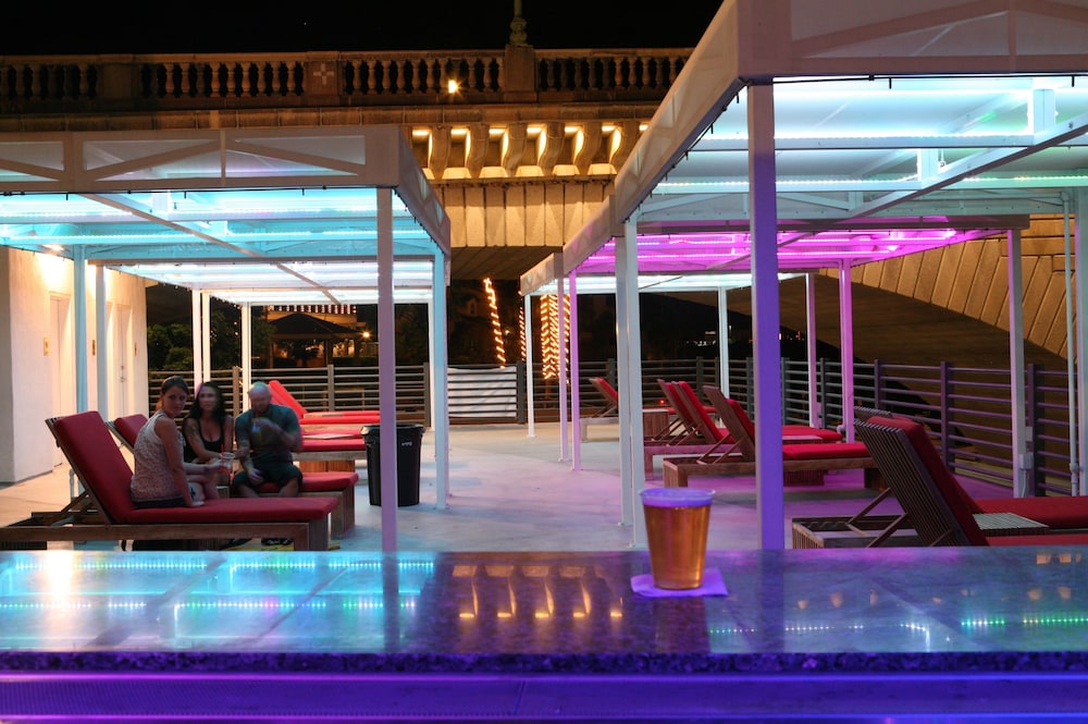 heat hotel