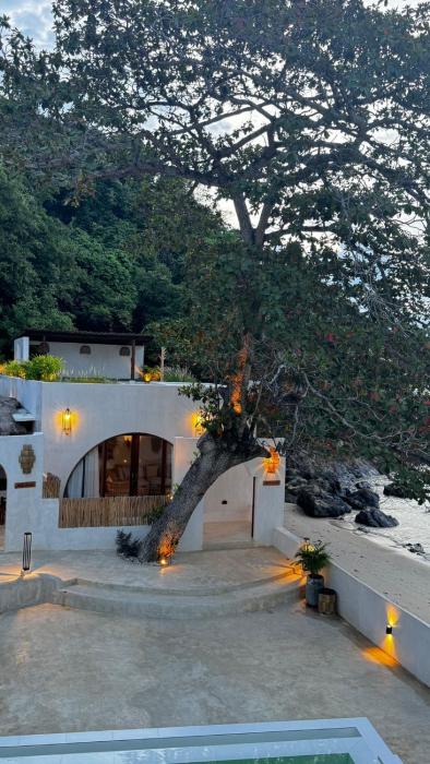 cape beach villa samui