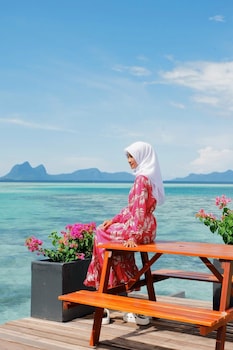 sand bay resort semporna