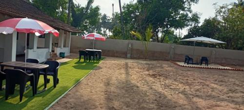 Casa Hillary Guest House,,3 star