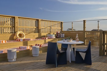 Pamlico Station Edgecamp,24267 North Carolina Hwy 12,2 star