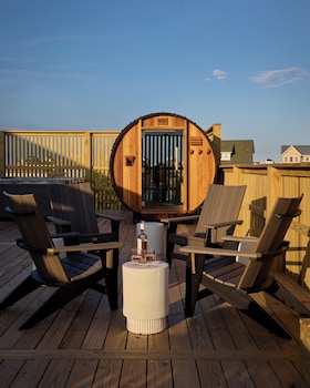Pamlico Station Edgecamp,24267 North Carolina Hwy 12,2 star