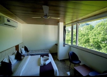 hotel mount view inn