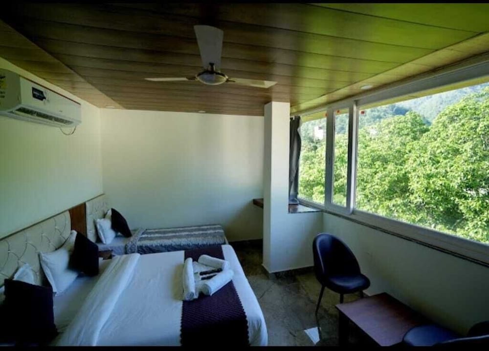 hotel mount view inn