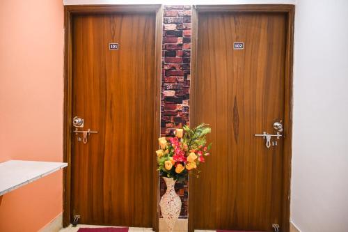 Shraddha Residency 2,,5 star