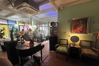 64 Sweet Home Dusit Bkk,,3 star